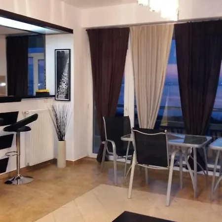 Summerland Seaview Apartmán *
