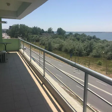 Summerland Seaview * Mamaia